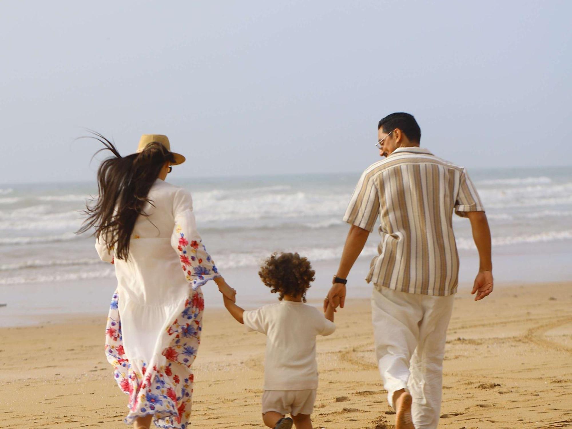 Pullman Mazagan Royal Golf & Spa El Jadida Exteriör bild A family on the beach